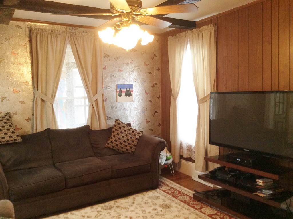 19 Desmond Road Malden, MA 02148 - Photo 11 of 17 Gallery Image 11