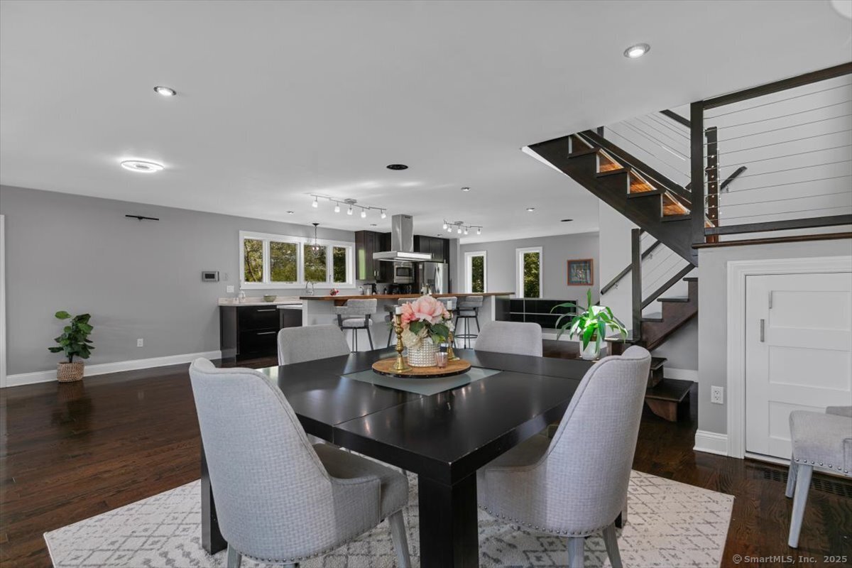 33 Jefferson Place Branford, CT 06405 - Photo 18 of 37