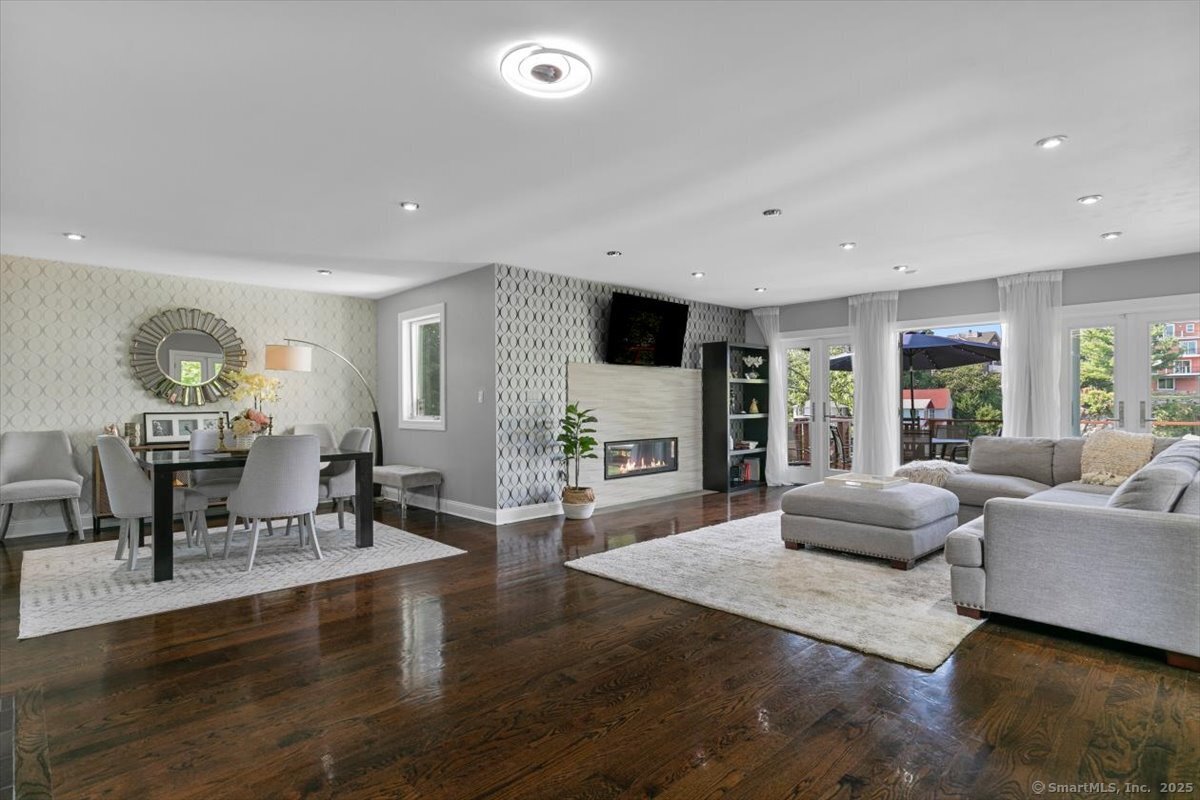 33 Jefferson Place Branford, CT 06405 - Photo 10 of 37