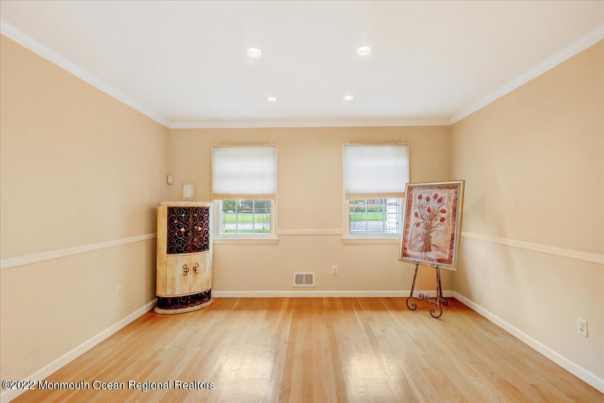 16 Prince William Road Morganville, NJ 07751 - Photo 8 of 41 08-Dining Room