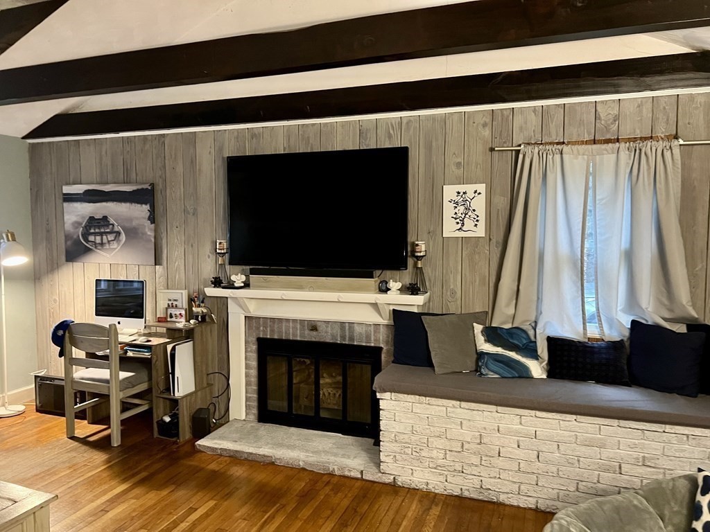 23 South Meadow Road Carver, MA 02330 - Photo 3 of 24 Gallery Image 3