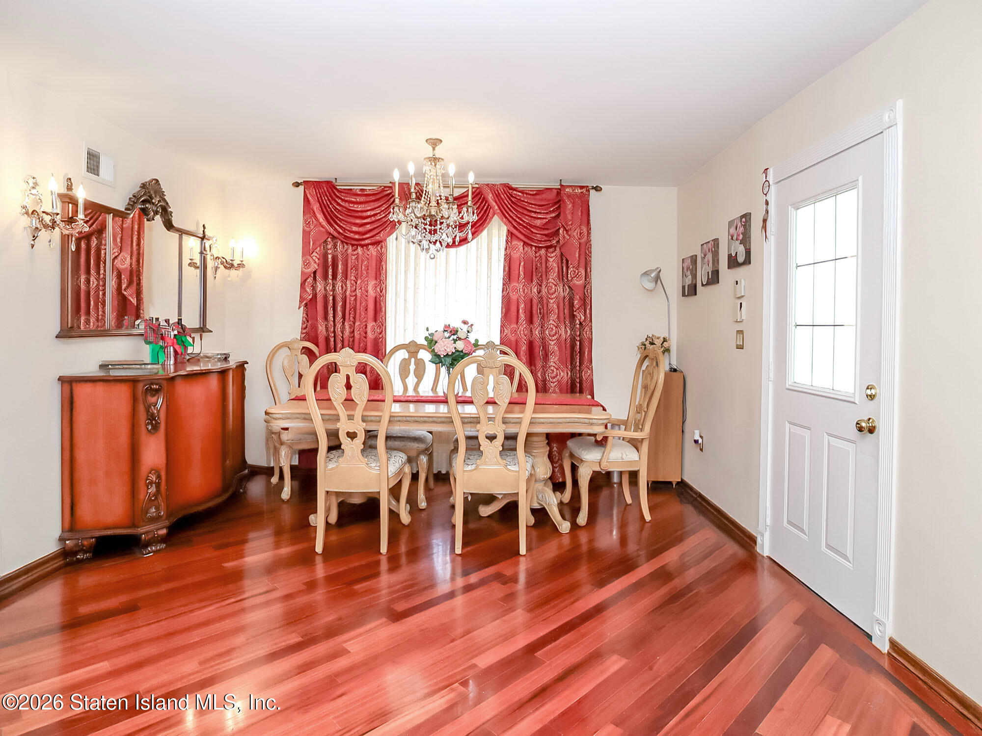 45 Fairlawn Loop Staten Island, NY 10308 - Photo 4 of 49 IMG_9192