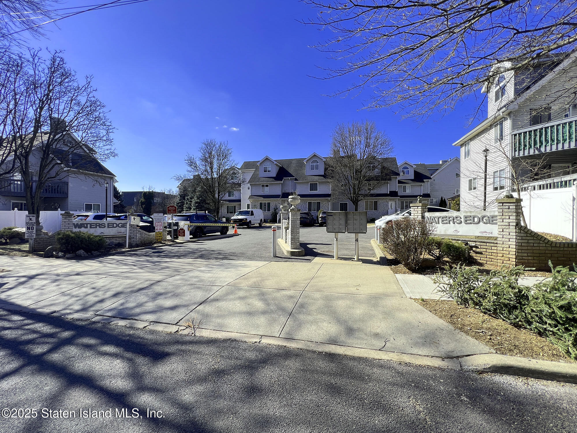 45 Fairlawn Loop Staten Island, NY 10308 - Photo 42 of 49 a view of a street with cars