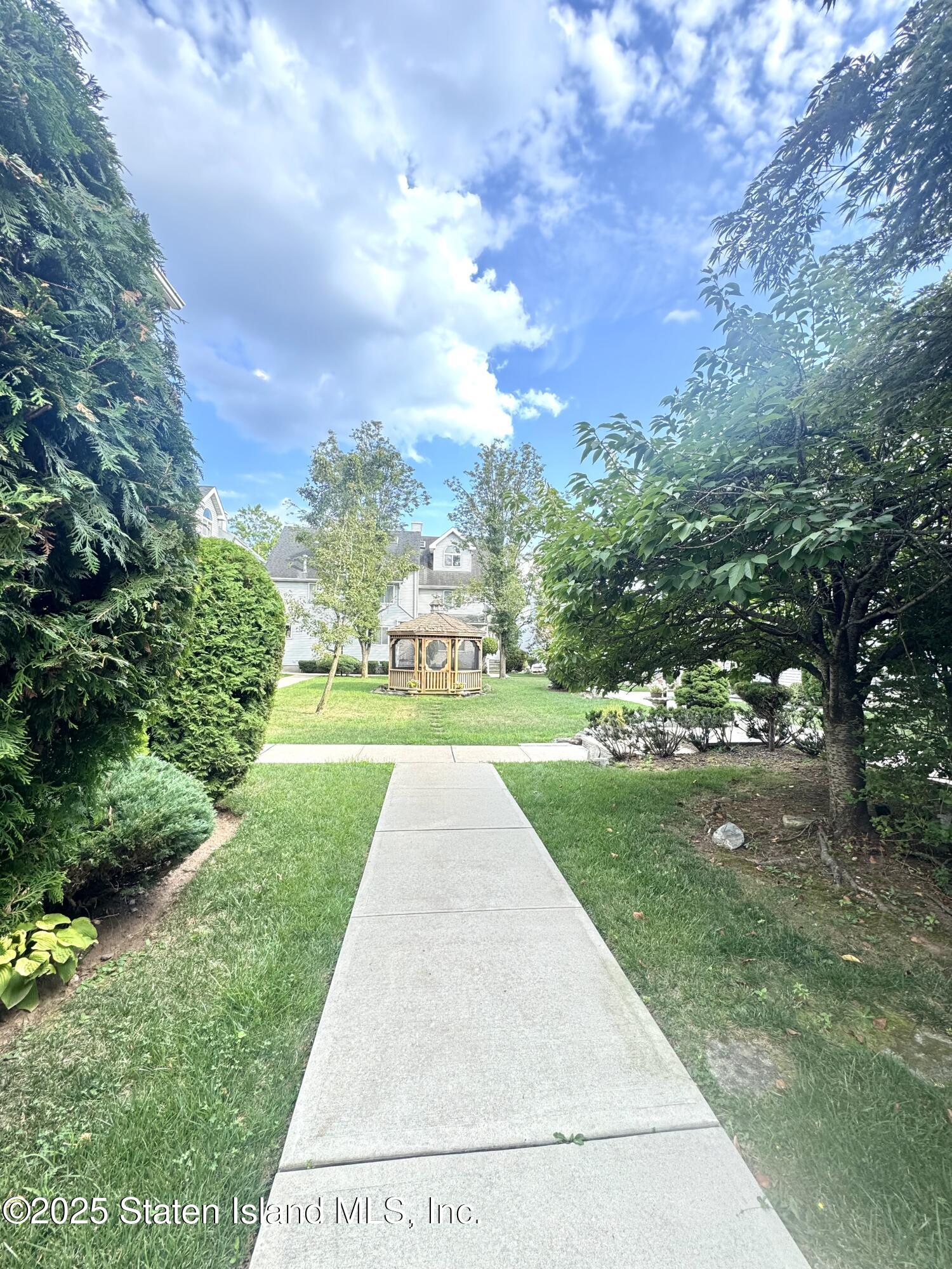 45 Fairlawn Loop Staten Island, NY 10308 - Photo 46 of 49 IMG_5782