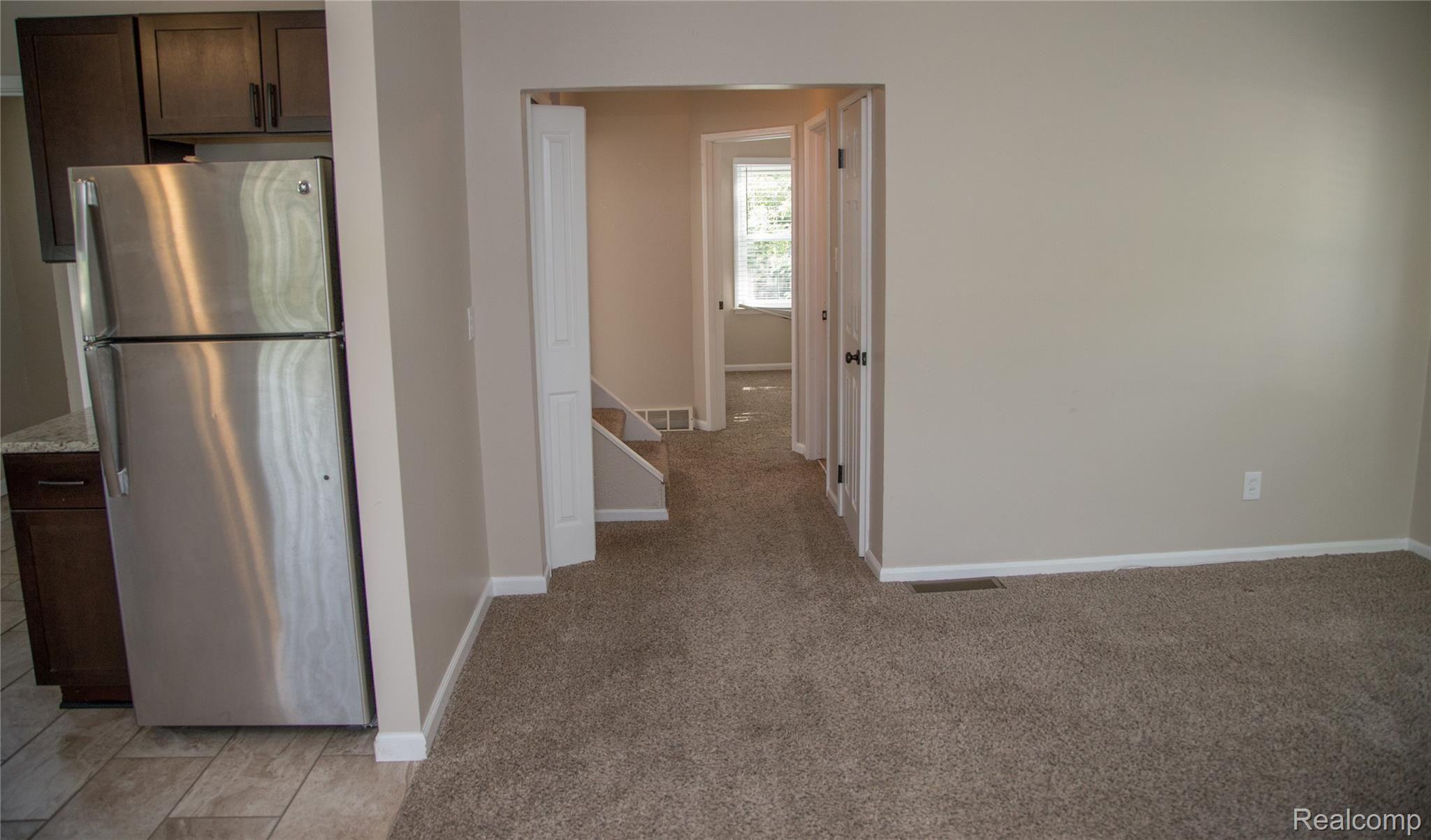 3710 Kent Road Royal Oak, MI 48073 - Photo 12 of 27 IMG_0496.jpg