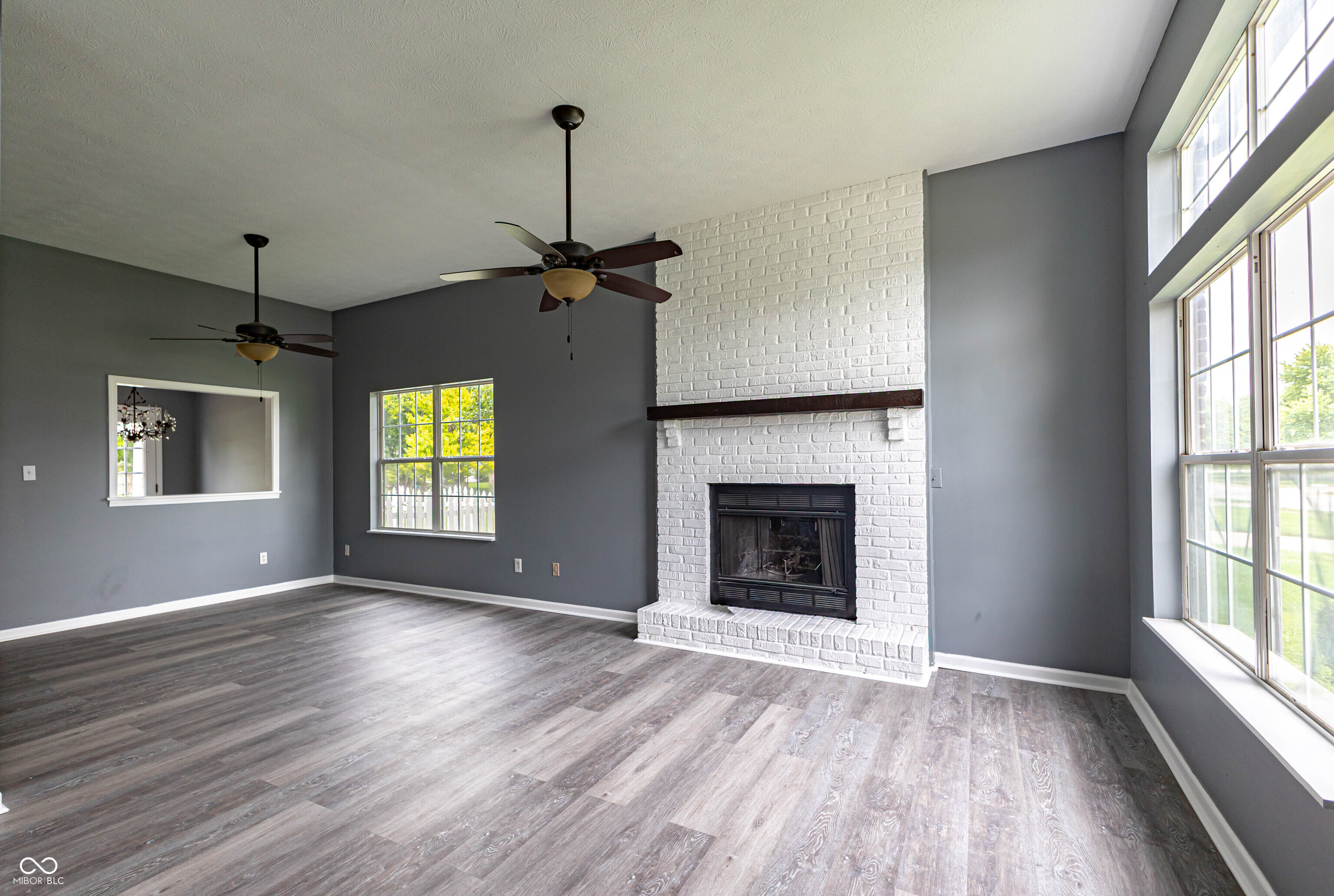 296 Watercrest Way Avon, IN 46123 - Photo 4 of 26