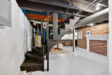 $269,900 | 5722 Murdoch Avenue, St. Louis, MO 63109