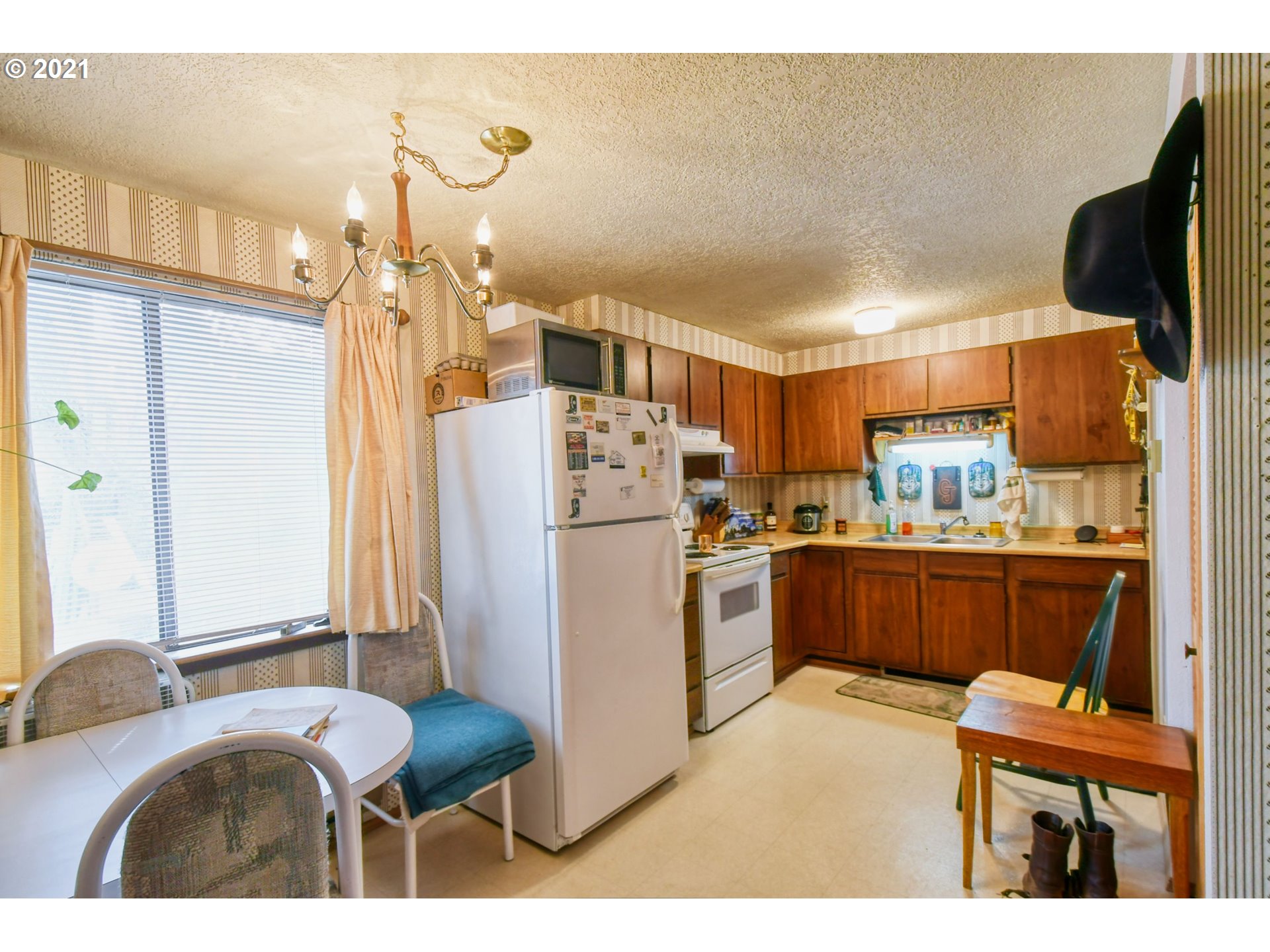 701 Southwest 14th Street Pendleton, OR 97801 - Photo 11 of 28