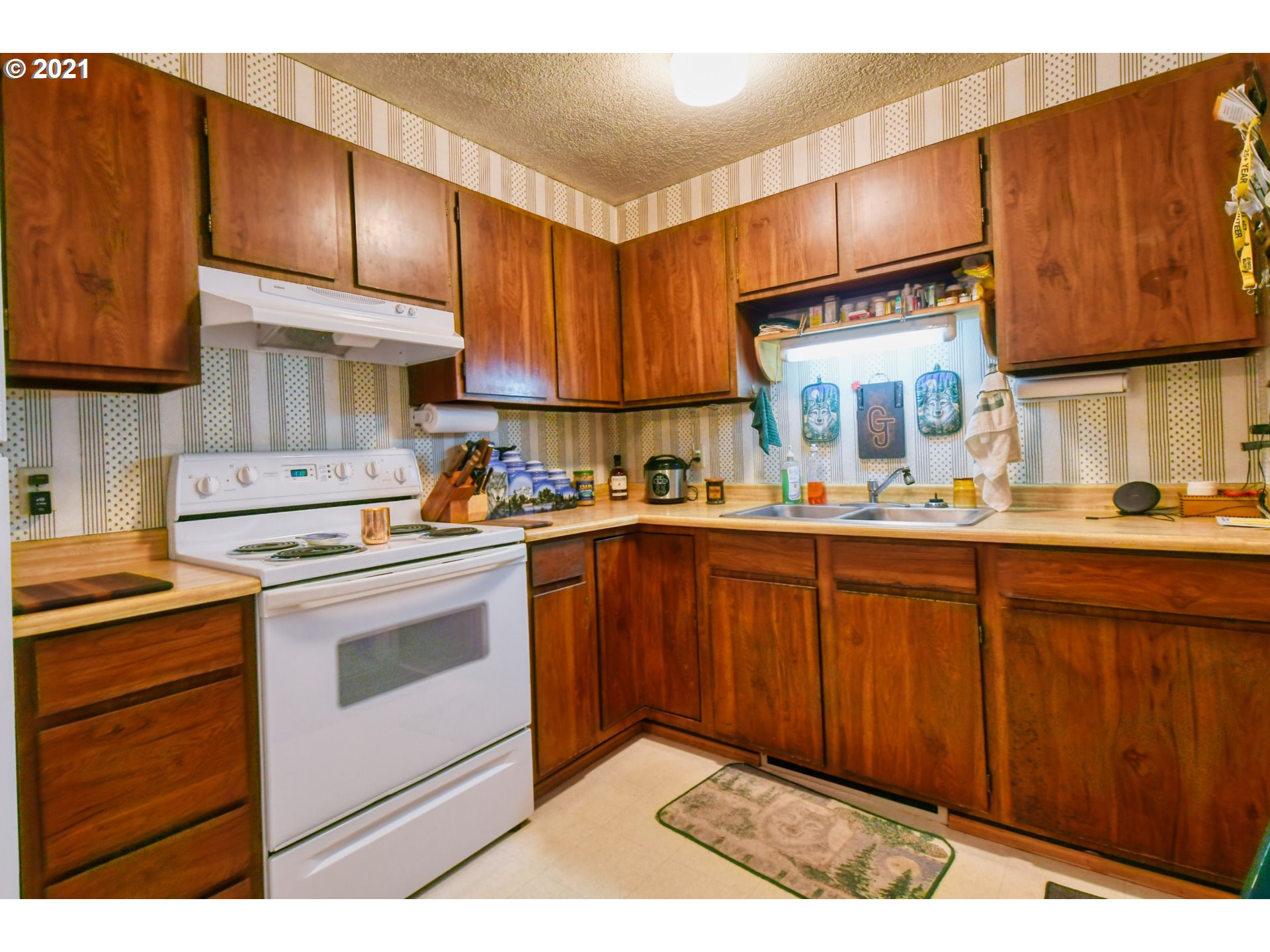 701 Southwest 14th Street Pendleton, OR 97801 - Photo 14 of 28