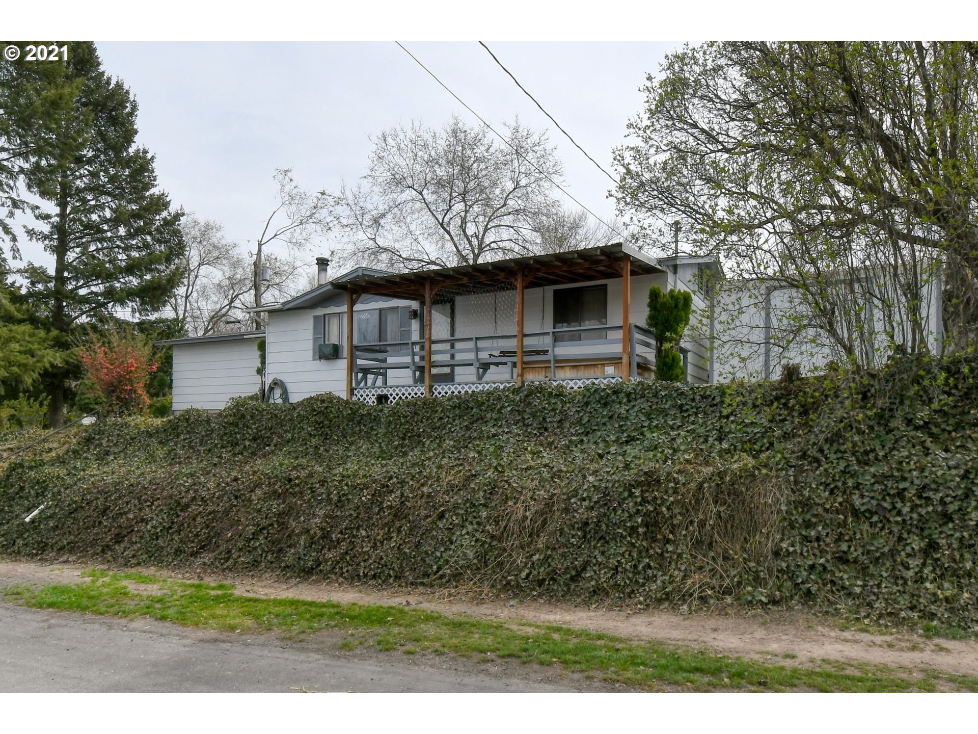 701 Southwest 14th Street Pendleton, OR 97801 - Photo 3 of 28