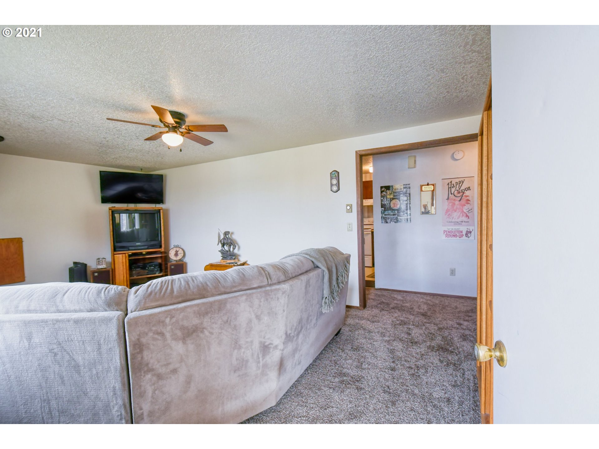 701 Southwest 14th Street Pendleton, OR 97801 - Photo 6 of 28