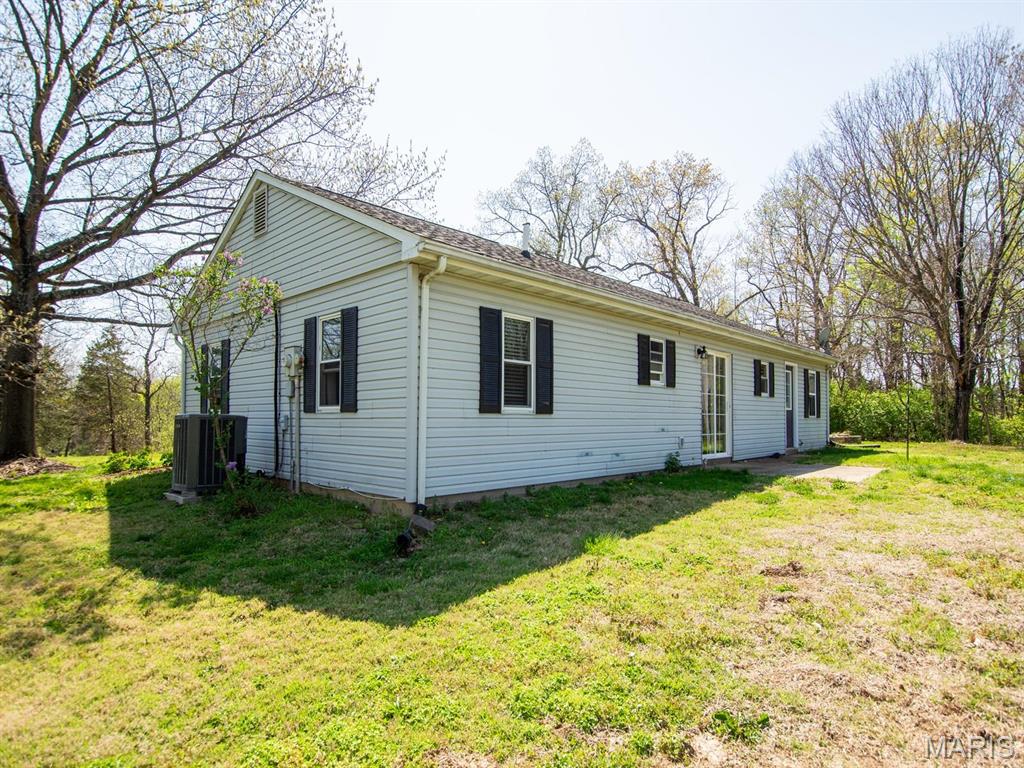 3701 Brandt Road Fults, IL 62244 - Photo 3 of 35