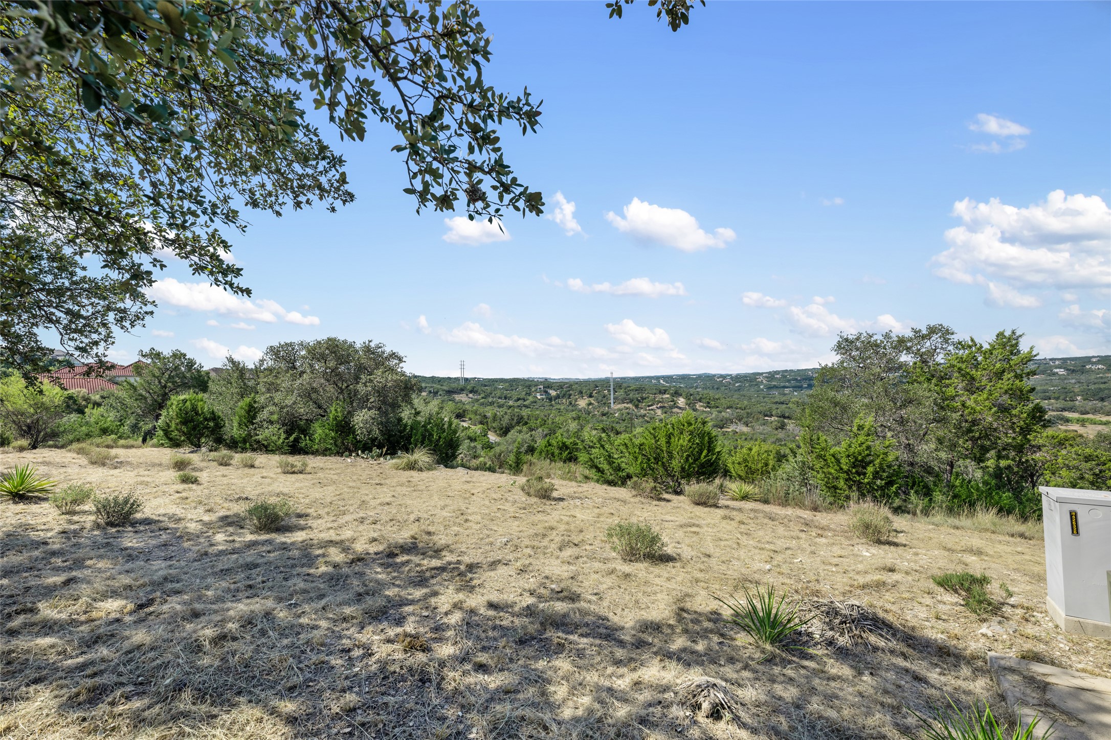 2808 Lakehurst Road Spicewood, TX 78669 - Photo 3 of 16