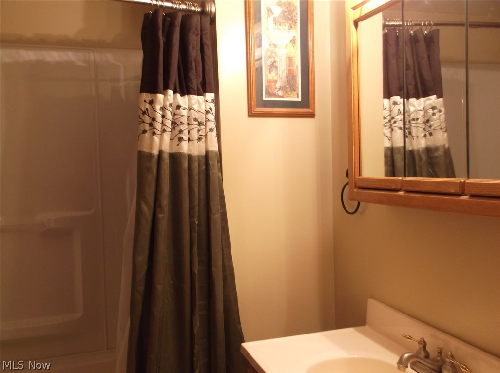 16965 Anderson Road Kimbolton, OH 43749 - Photo 29 of 35 Full Bath