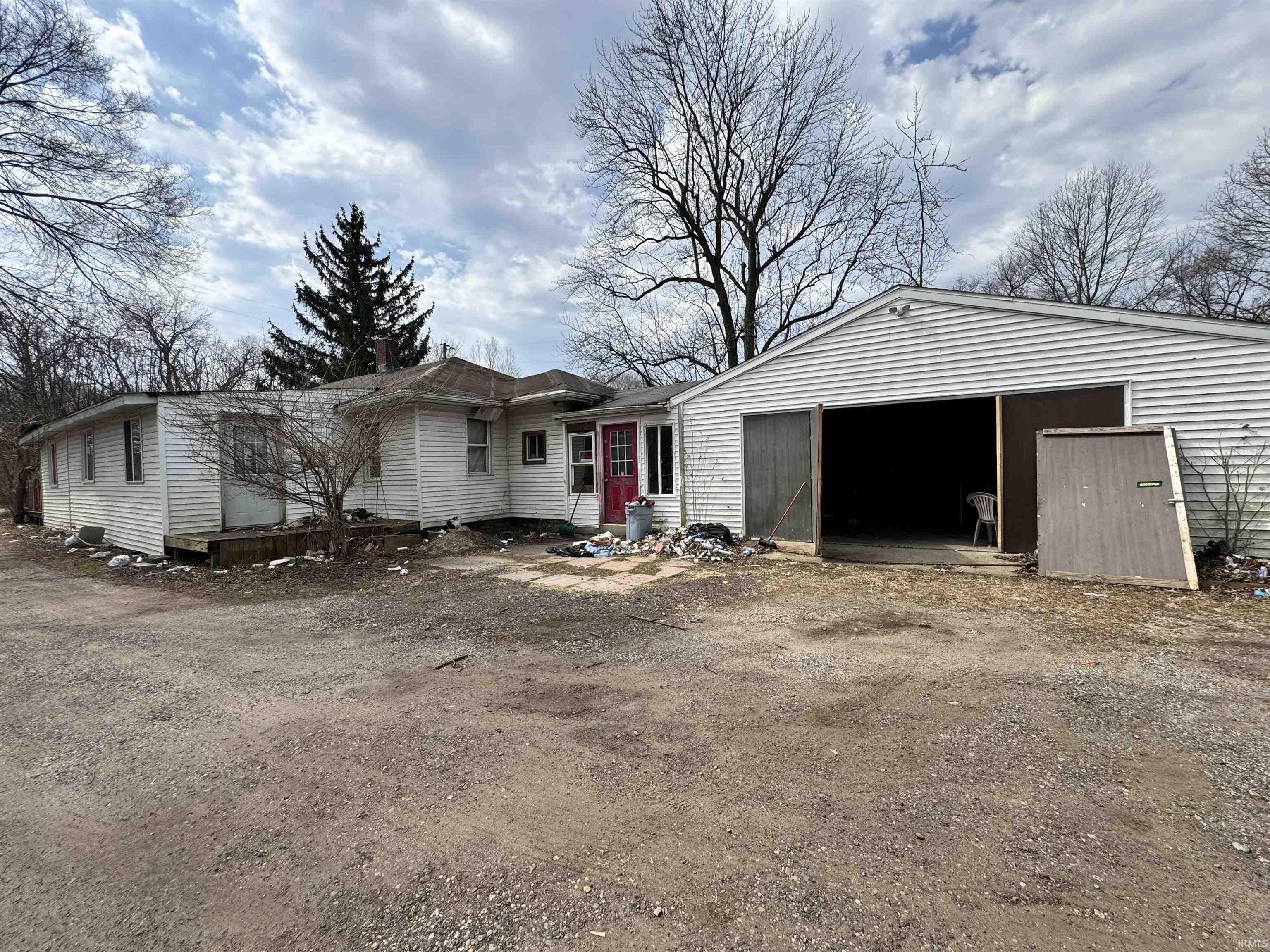 24585 Fillmore Road South Bend, IN 46619 - Photo 2 of 30 Gallery Image 2