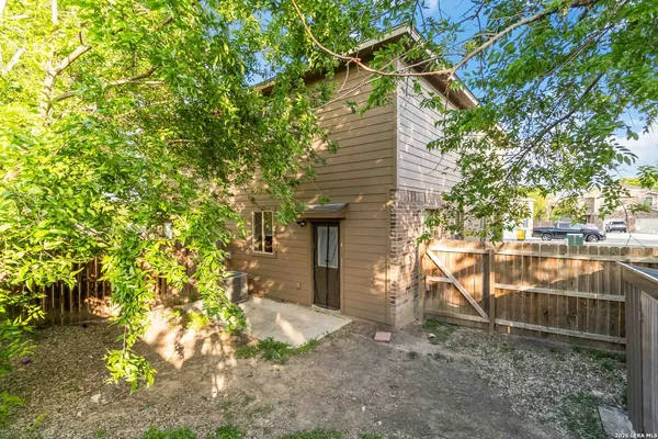 $1,525 | 8711 8th Street, Unit 1, Converse, TX 78109