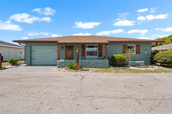 $1,695 | 706 West Brockton Place, Sun City Center, FL 33573