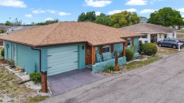 $1,695 | 706 West Brockton Place, Sun City Center, FL 33573