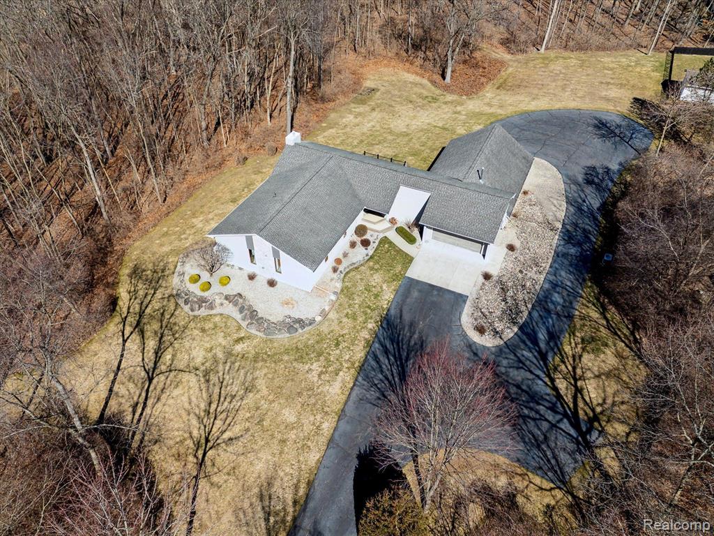 5074 Clarkston Road Clarkston, MI 48348 - Photo 49 of 55 Gallery Image 49