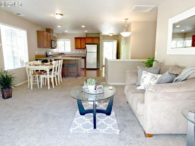 38553 Dubarko Road Sandy, OR 97055 - Photo 5 of 16 Gallery Image 5