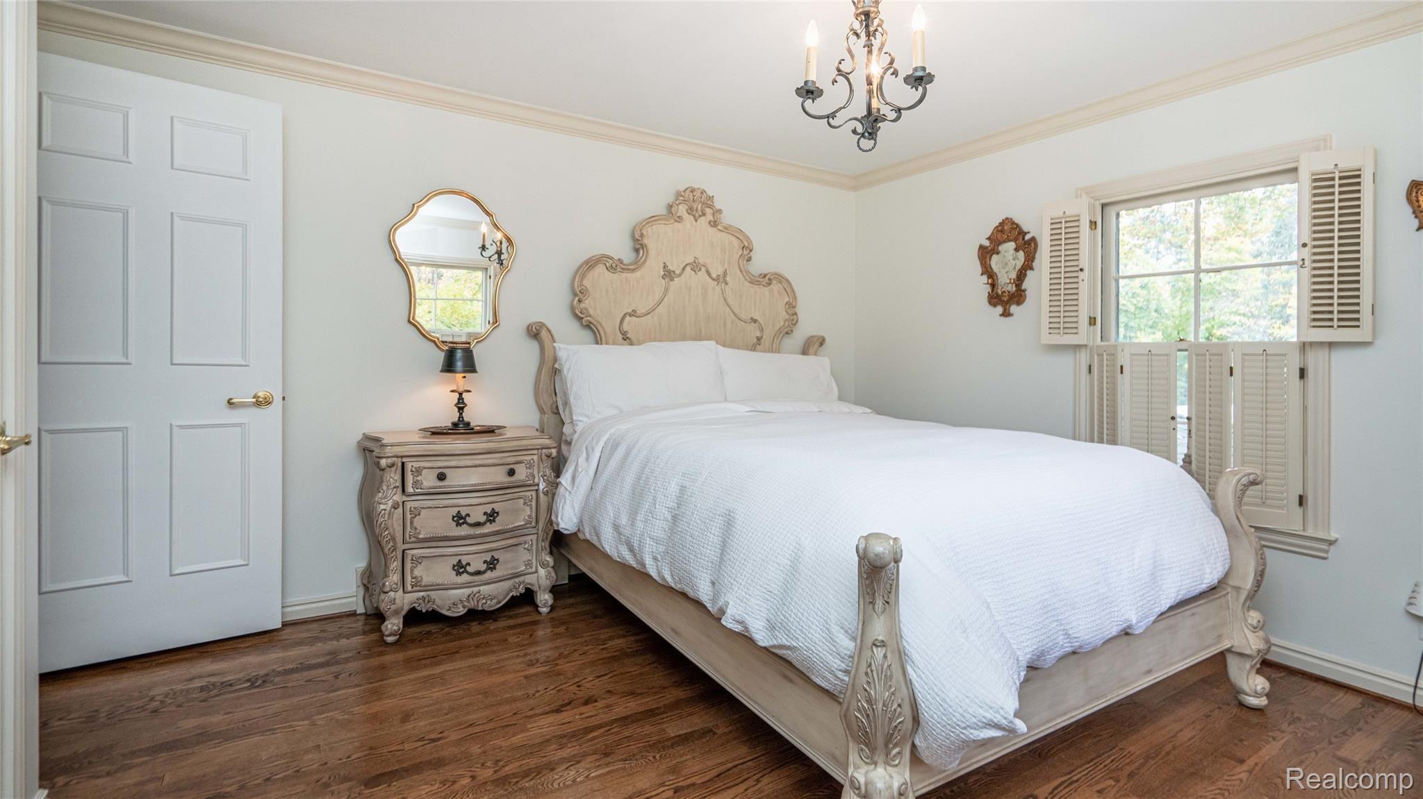 1020 North Cranbrook Road Bloomfield Hills, MI 48301 - Photo 47 of 80 -47 099_79.jpg