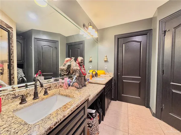 $325,000 | 2308 Radiant Lane, Edinburg, TX 78542