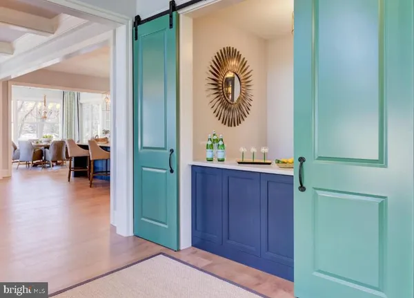 a view of an entryway with sitting area