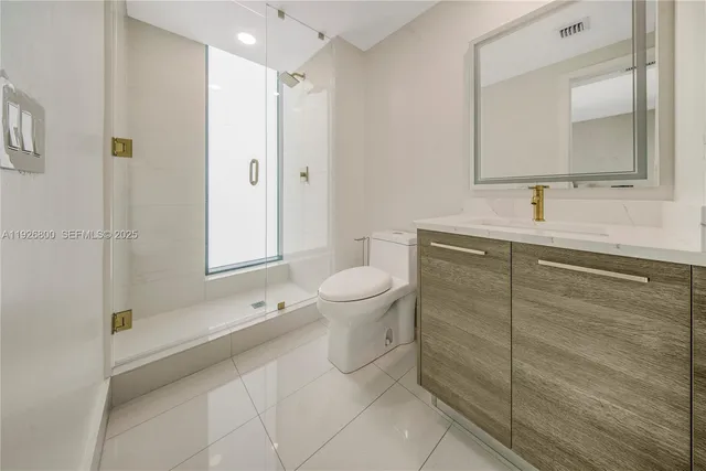 $1,820,000 | 650 Northeast 32nd Street, Unit 2901, Miami, FL 33137