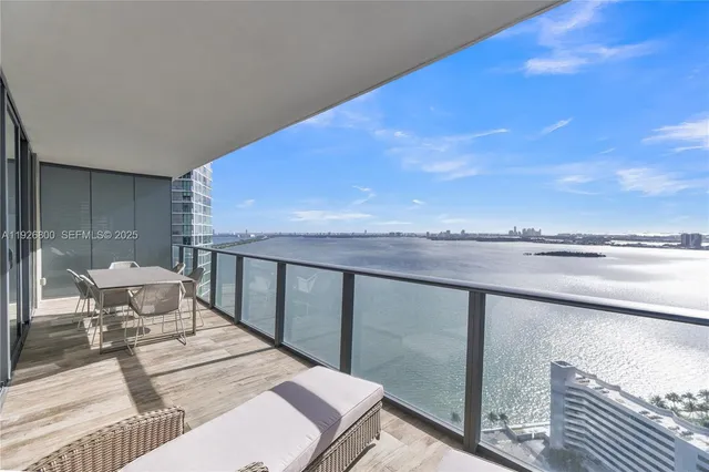 $1,820,000 | 650 Northeast 32nd Street, Unit 2901, Miami, FL 33137