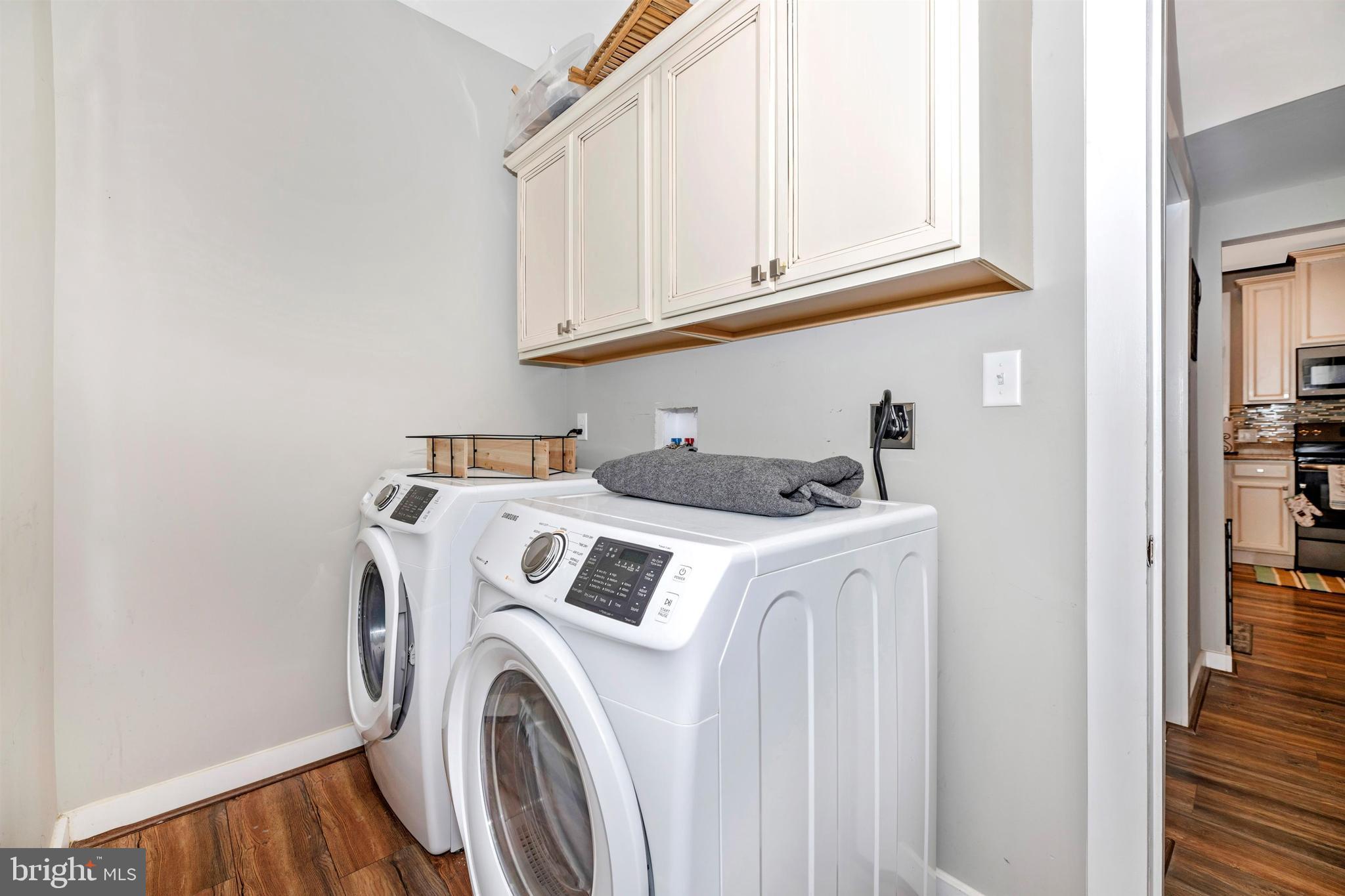19614 Longmeadow Road Hagerstown, MD 21742 - Photo 16 of 52 Laundry room