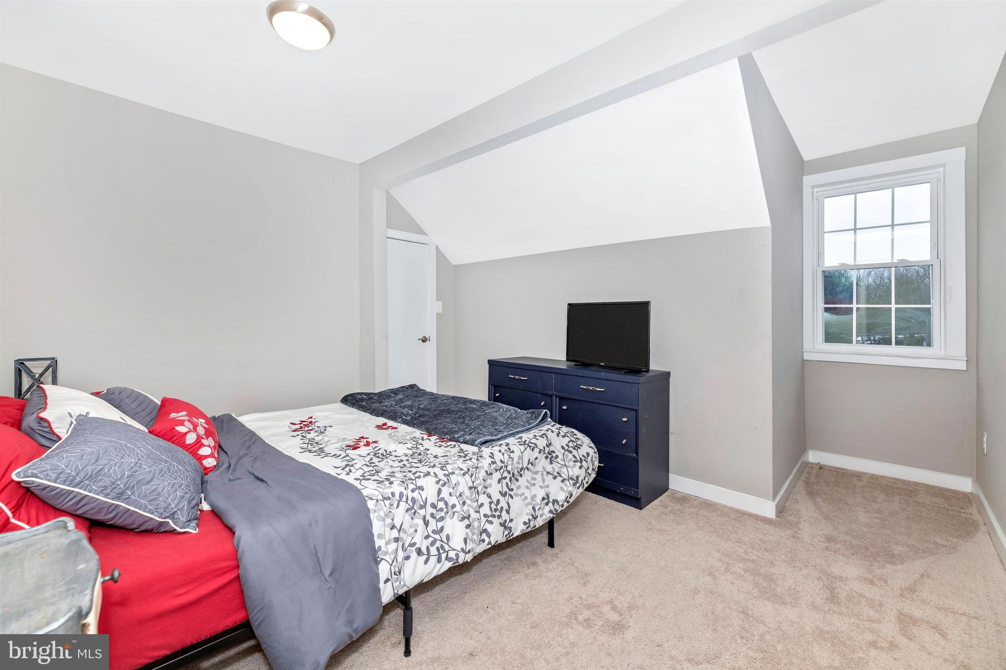 19614 Longmeadow Road Hagerstown, MD 21742 - Photo 32 of 52 Bedroom #3