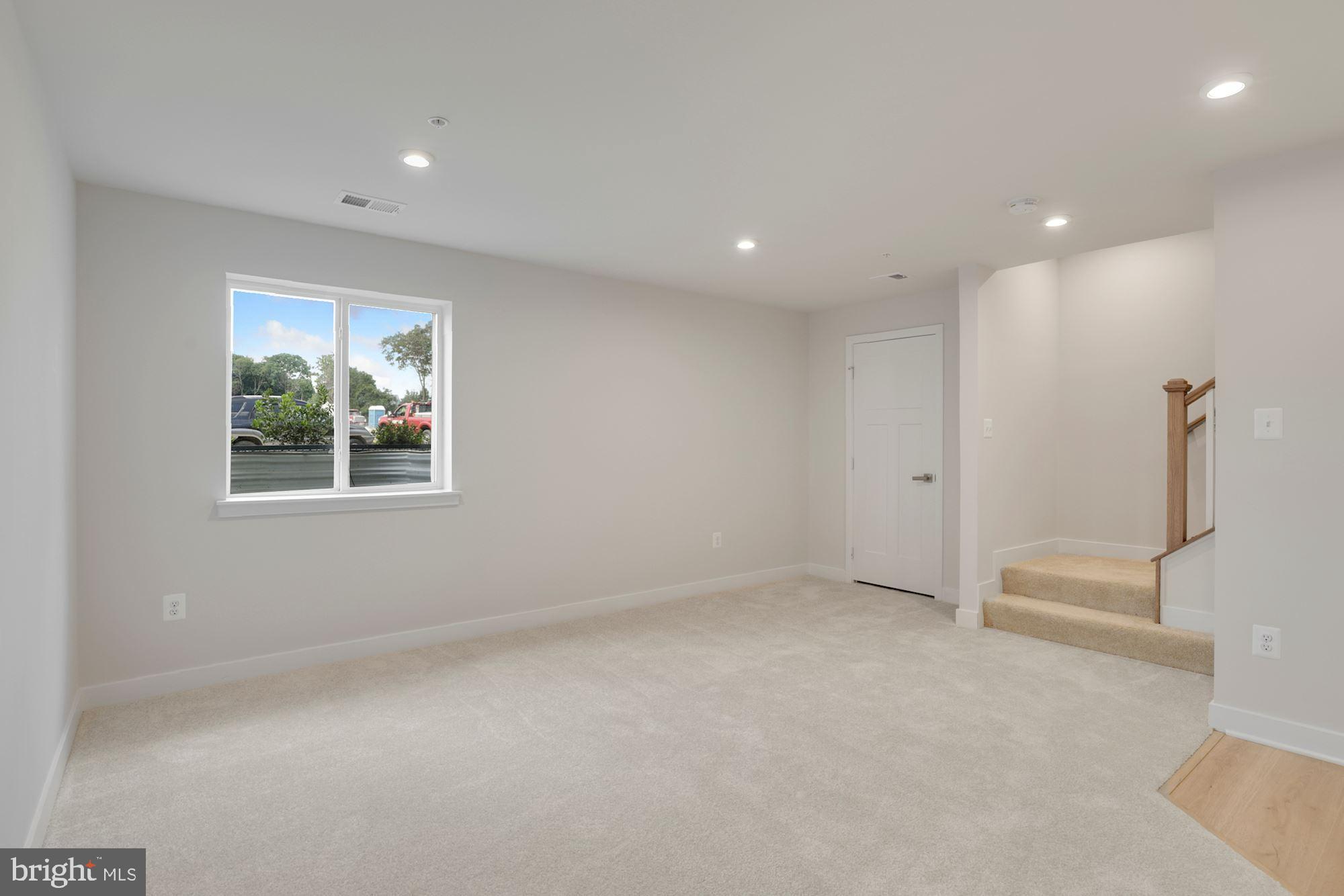 221 Edwin Road Frederick, MD 21702 - Photo 29 of 36 an empty room with windows