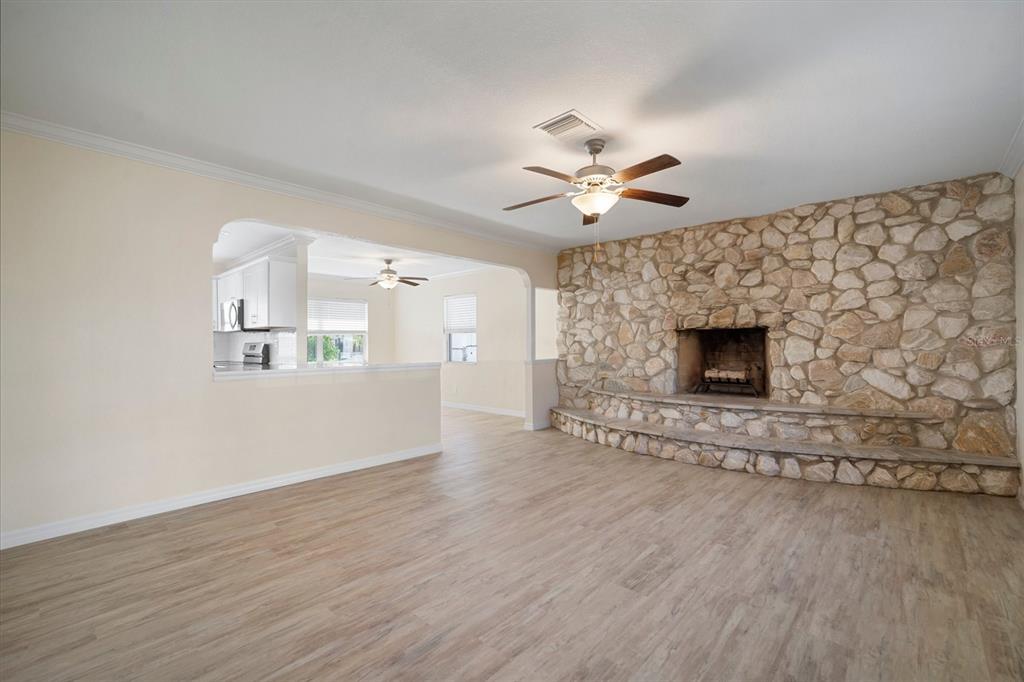 910 Spindle Palm Way Apollo Beach, FL 33572 - Photo 15 of 39