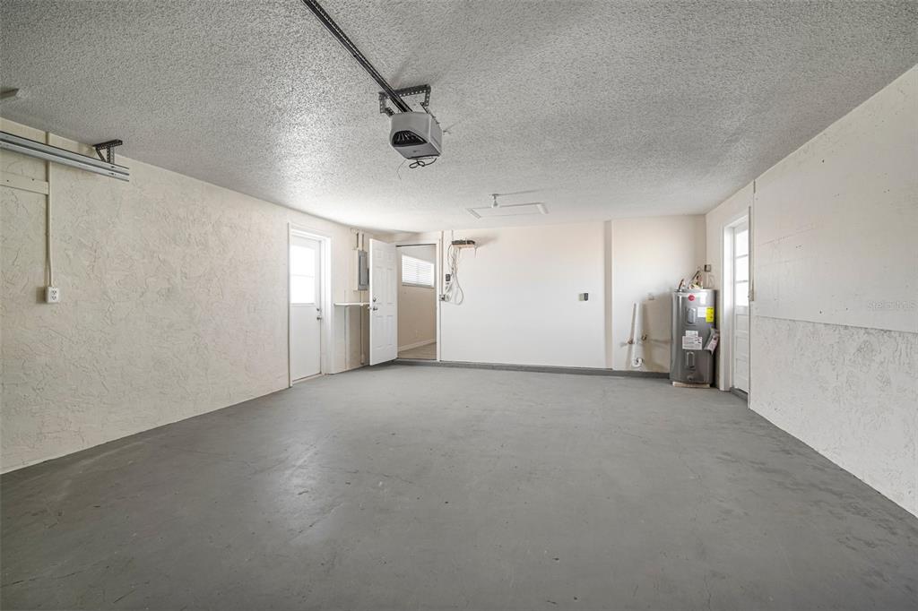 910 Spindle Palm Way Apollo Beach, FL 33572 - Photo 24 of 39