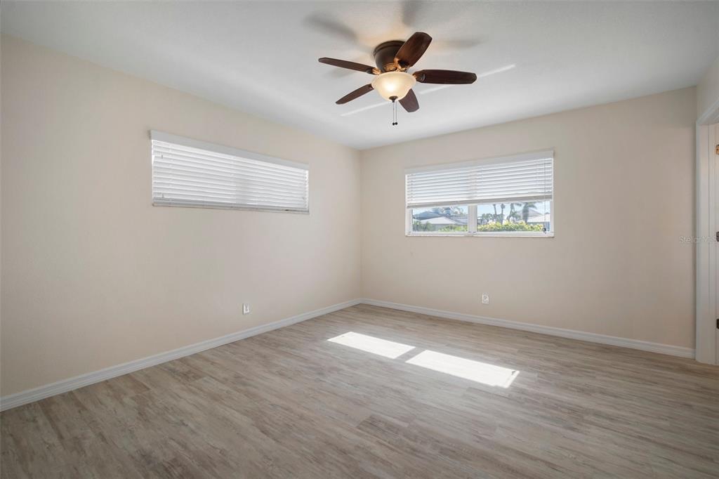 910 Spindle Palm Way Apollo Beach, FL 33572 - Photo 26 of 39