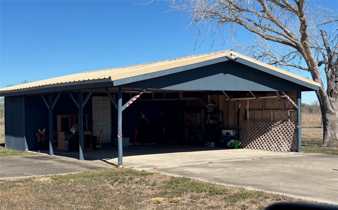 365 County Road 1341 Alice, TX 78332 - Photo 6 of 16