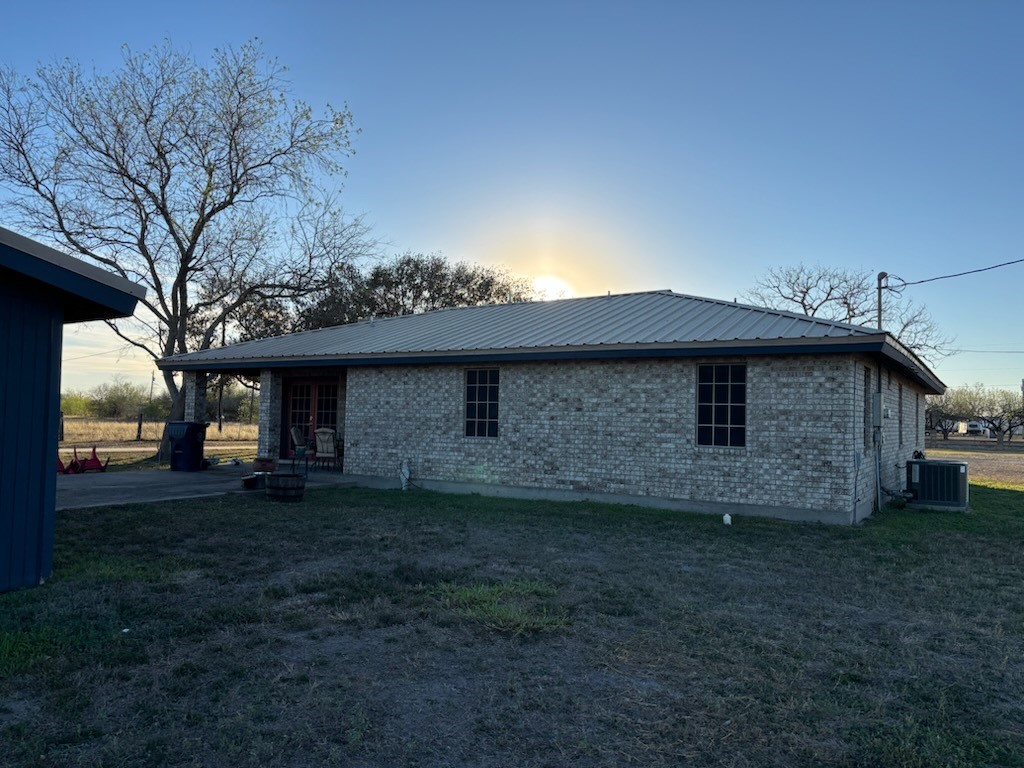 365 County Road 1341 Alice, TX 78332 - Photo 7 of 16
