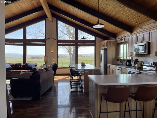 $685,000 | 45083 White Tail Lane, Baker City, OR 97814