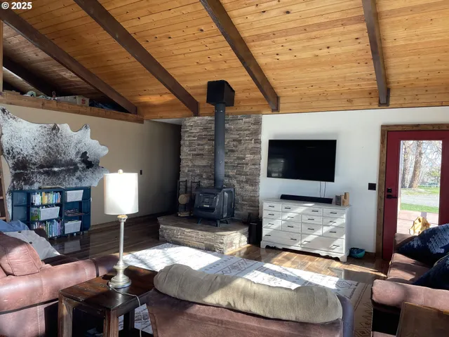 $685,000 | 45083 White Tail Lane, Baker City, OR 97814