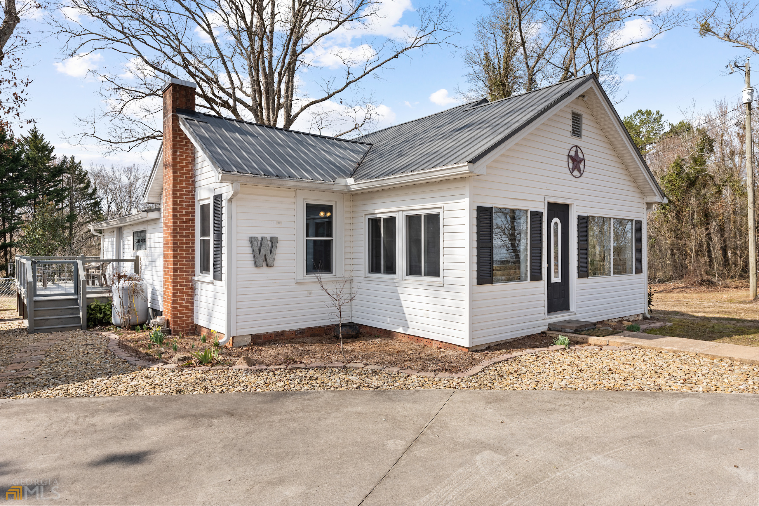 1423 Jim Thomas Road Demorest, GA 30535 - Photo 1 of 1 a view of a white house