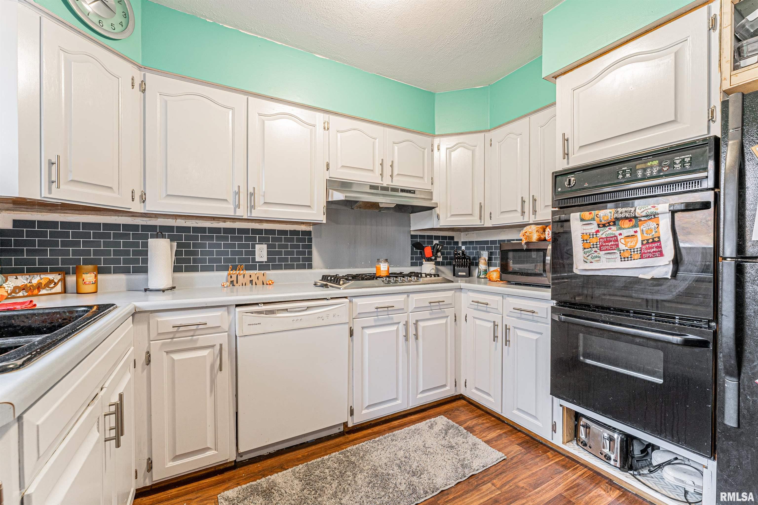 1306 Nicholson Road Lincoln, IL 62656 - Photo 12 of 28 Gallery Image 12