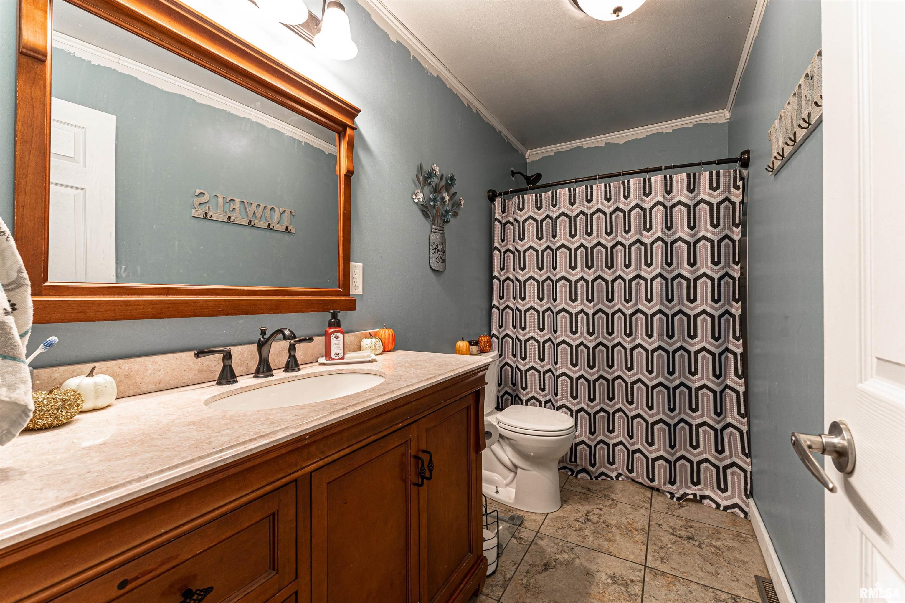 1306 Nicholson Road Lincoln, IL 62656 - Photo 18 of 28 Gallery Image 18