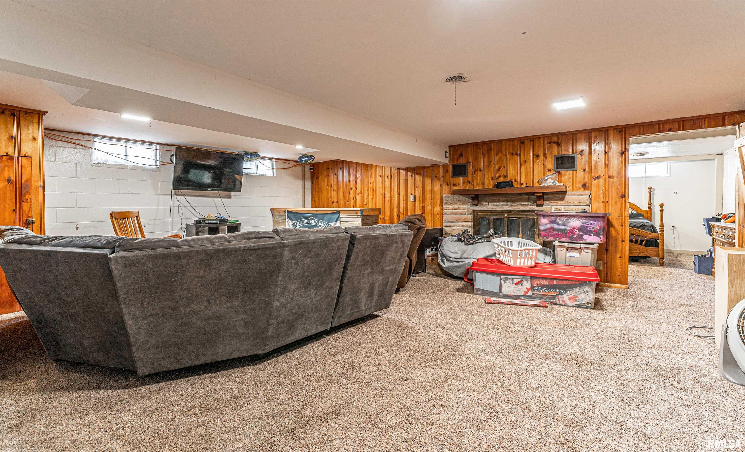 1306 Nicholson Road Lincoln, IL 62656 - Photo 19 of 28 Gallery Image 19