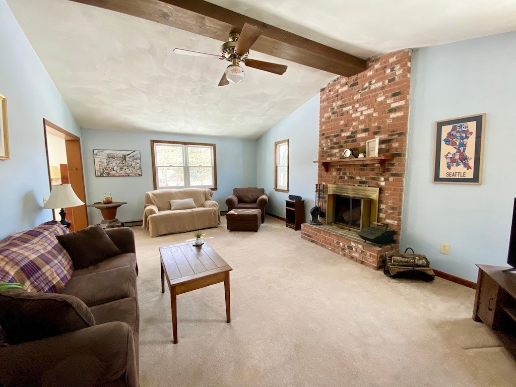 466 Gardiner Road Richmond, RI 02892 - Photo 6 of 48 Gallery Image 6