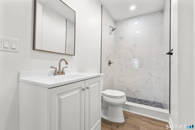 $825,000 | 85 Avery Street, Stamford, CT 06902