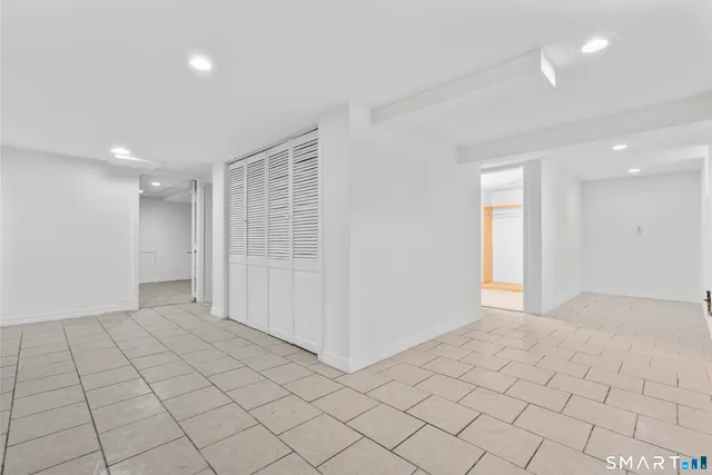 $825,000 | 85 Avery Street, Stamford, CT 06902