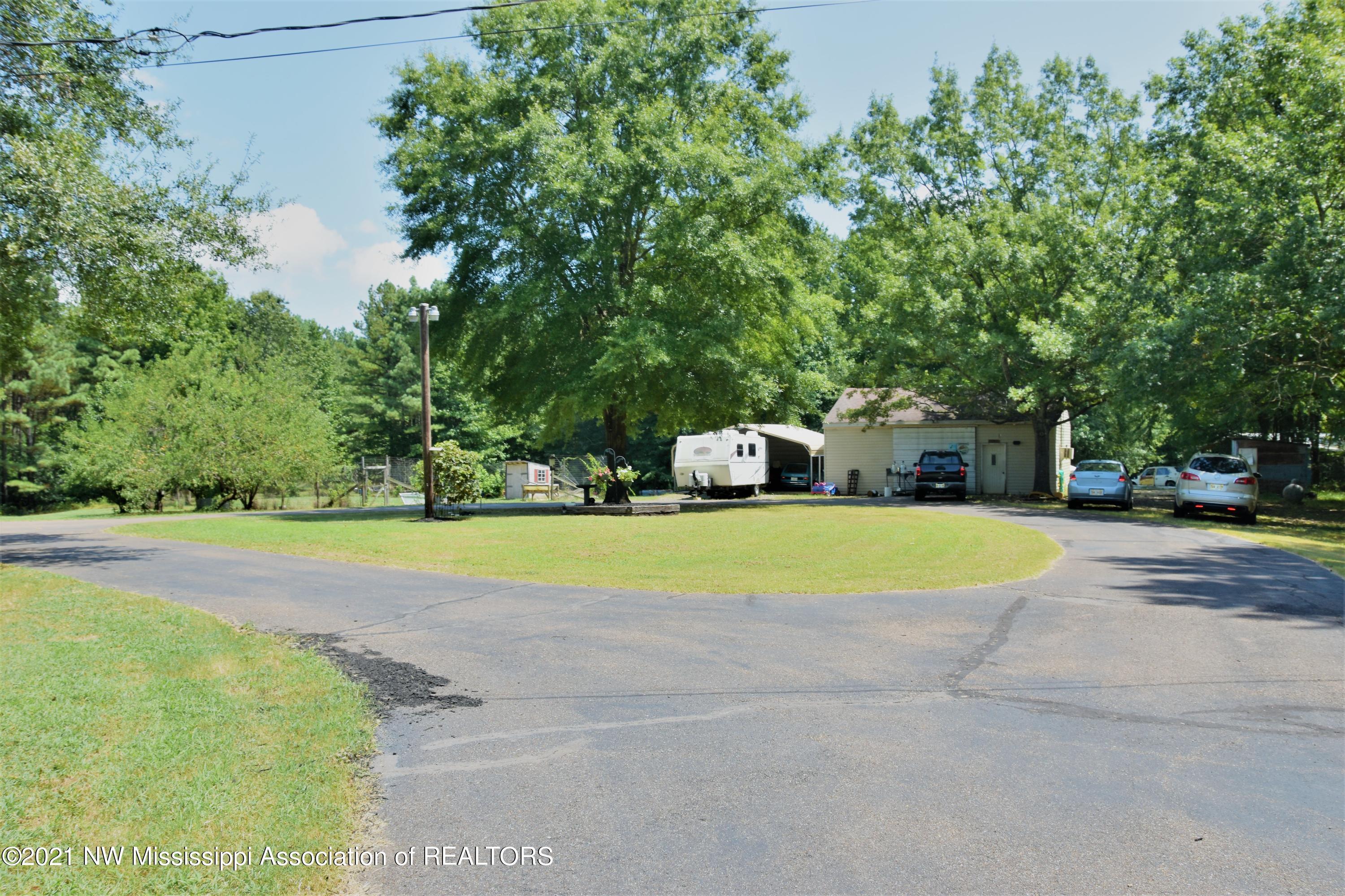 3394 Bend Road Coldwater, MS 38618 - Photo 10 of 48 2021-08-09 12.11.00