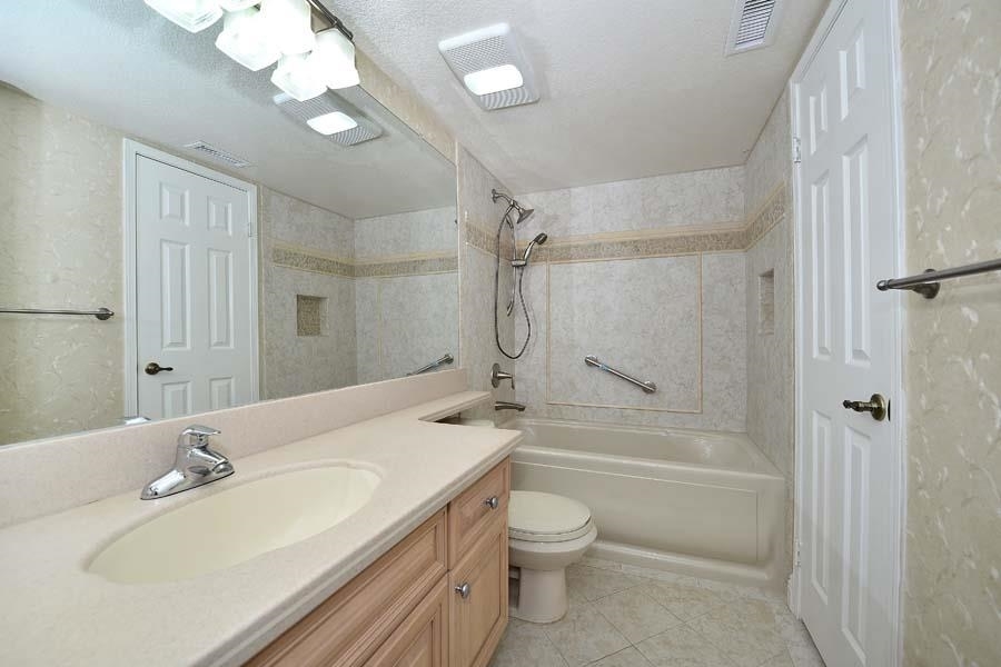10185 Greenleaf Road Spring Valley, CA 91977 - Photo 10 of 24