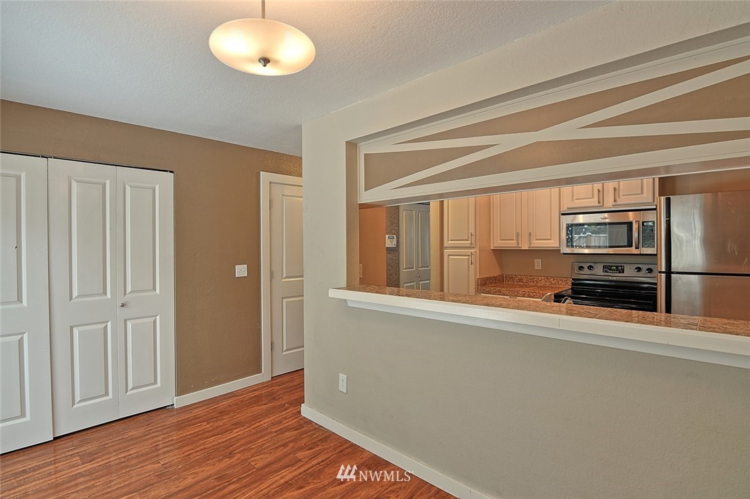412 Center Road, Unit D2 Everett, WA 98204 - Photo 6 of 15