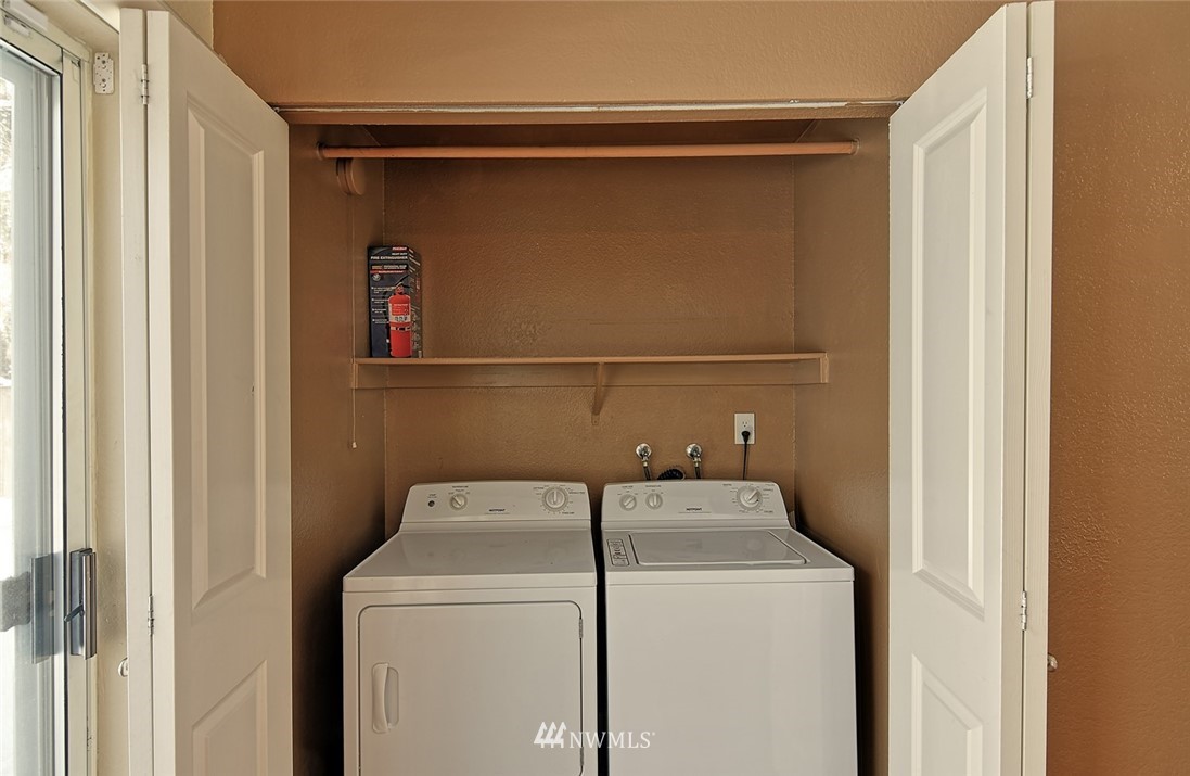 412 Center Road, Unit D2 Everett, WA 98204 - Photo 8 of 15